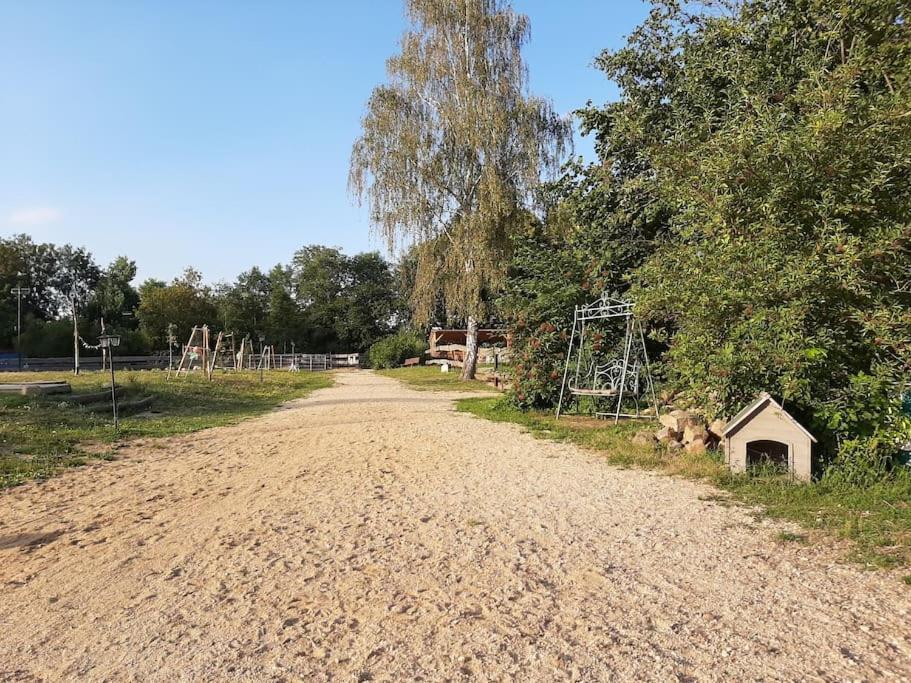 Urlaub Auf Dem Reiterhof Am See In Goerlitz Villa Exterior photo